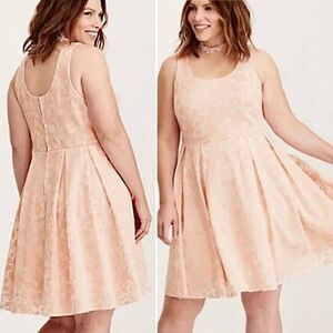 Torrid White Lace Peach Pink Floral Appliqué Fit Flare Skater Midi Dress Sz 14